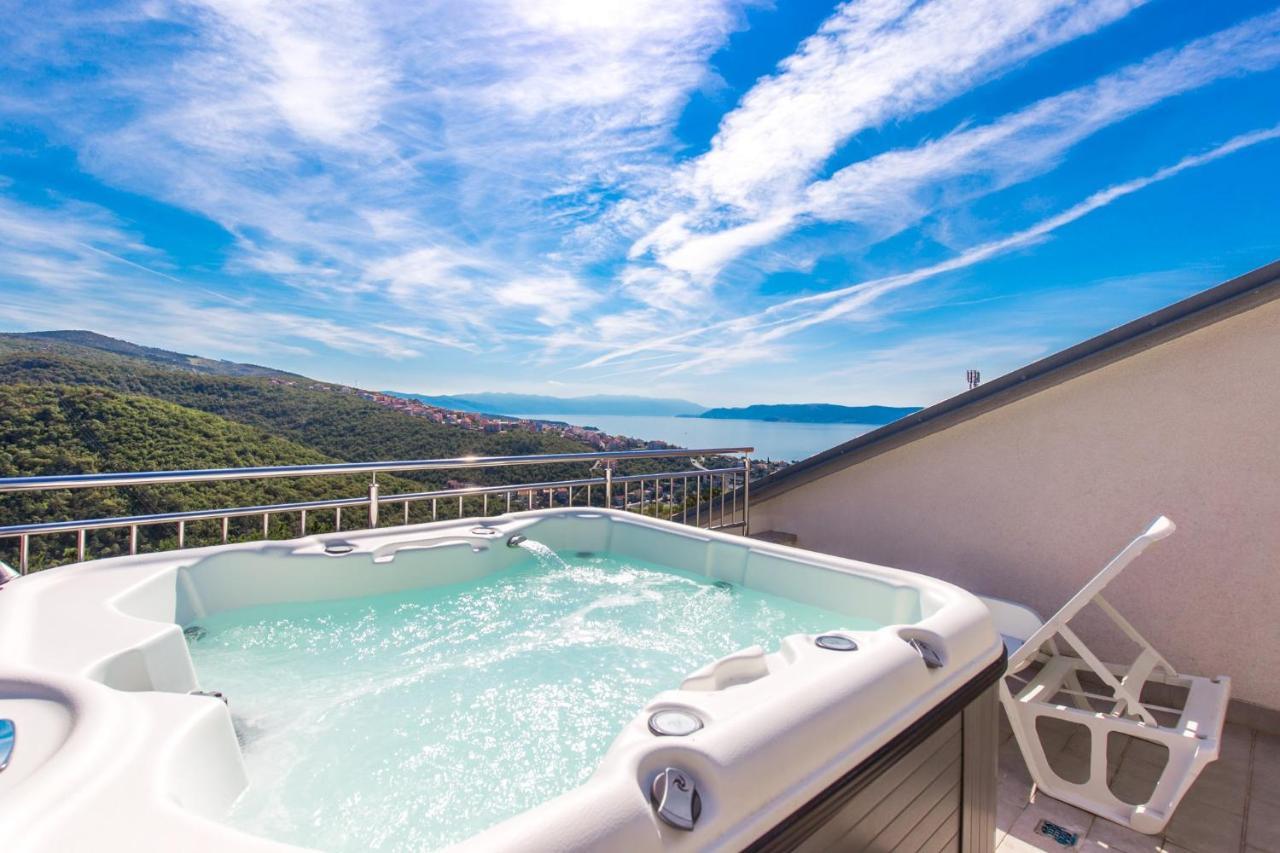 Apartman Aqua-Juric Crikvenica Bagian luar foto
