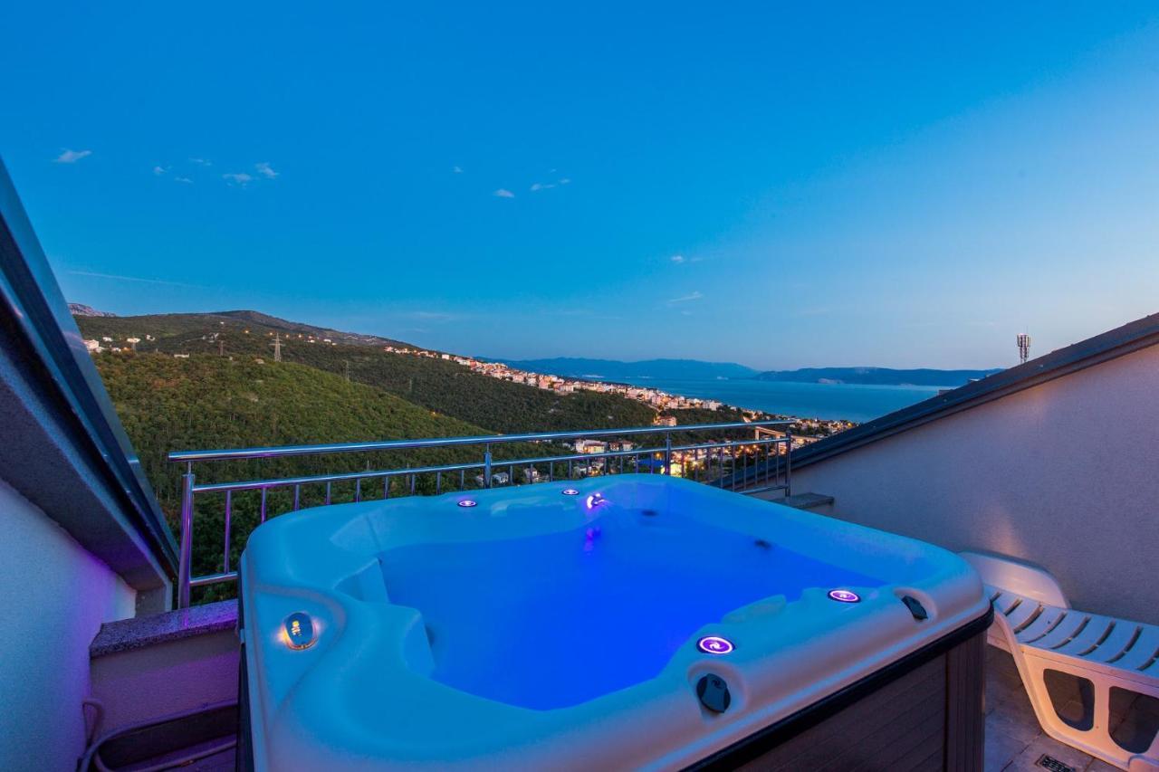 Apartman Aqua-Juric Crikvenica Bagian luar foto