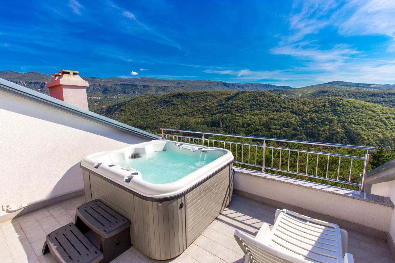 Apartman Aqua-Juric Crikvenica Bagian luar foto